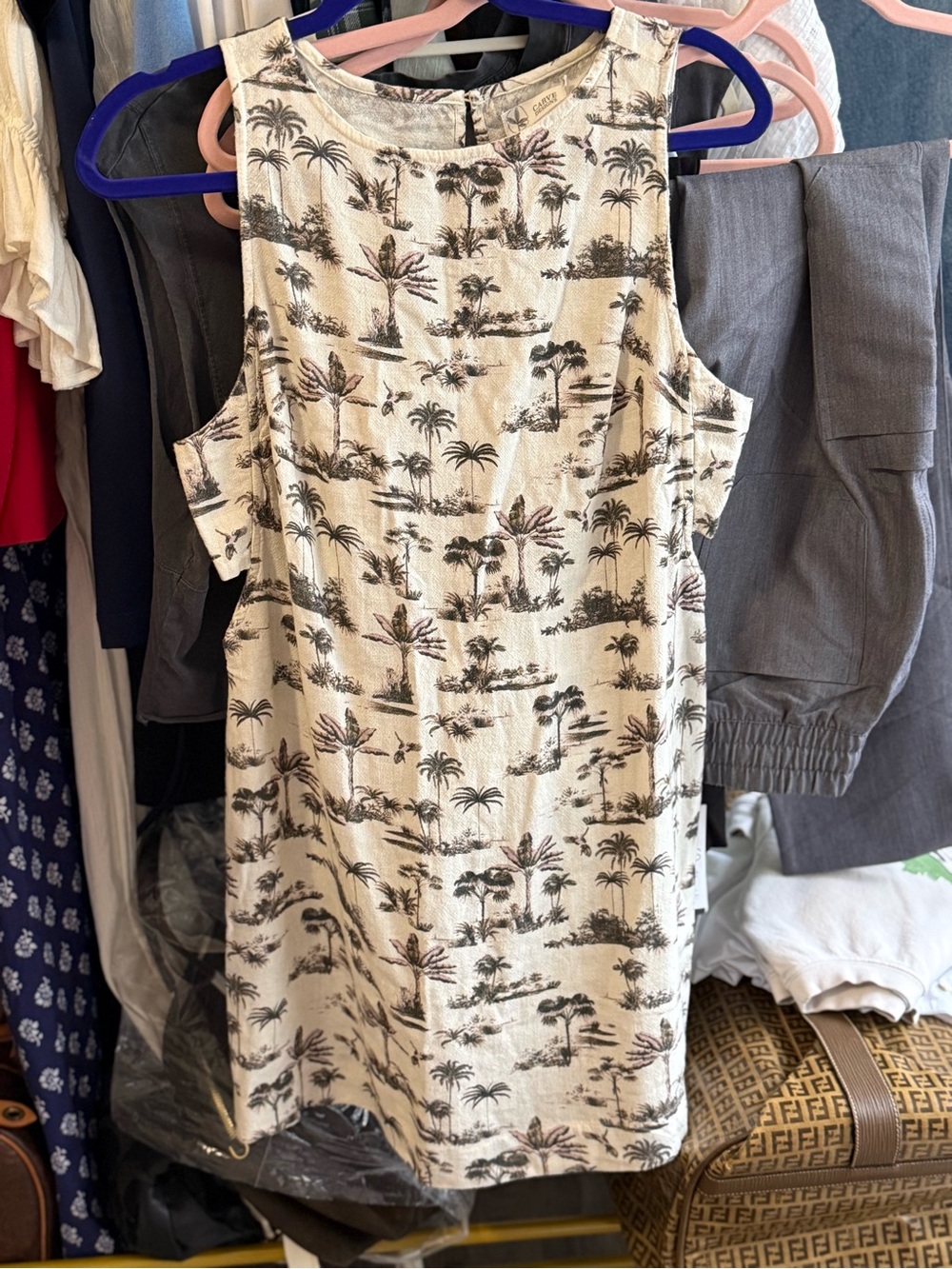 Carve designs SCOTTIE LINEN DRESS
Classic Boatneck Shift Dress brand new !! - Picture 5 of 9